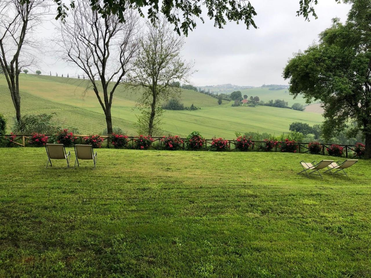 Vigna Sant' Amico Country House Morro dʼAlba Exterior foto