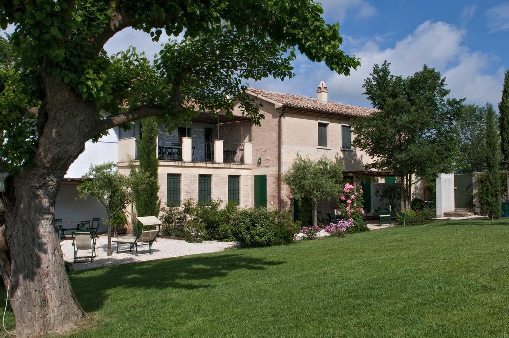 Vigna Sant' Amico Country House Morro dʼAlba Exterior foto